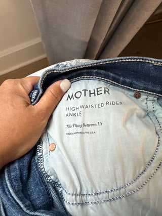 MOTHER Straight Leg Jeans —Medium Wash - Magnolia & Pine