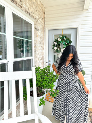 Black & White Diamond Printed Midi Dress - Magnolia & Pine