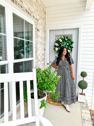 Black & White Diamond Printed Midi Dress - Magnolia & Pine