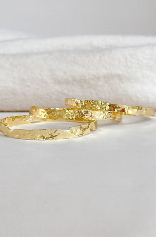 Easton Elle Gold Hammered Bangle - Southern Roots & Boots
